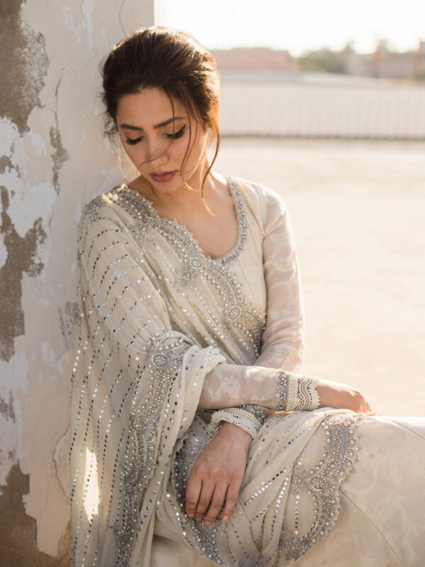 Embroidered Kalidaar Peshwas